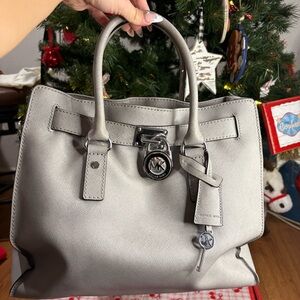 Michael Kors Hamilton pearl gray purse